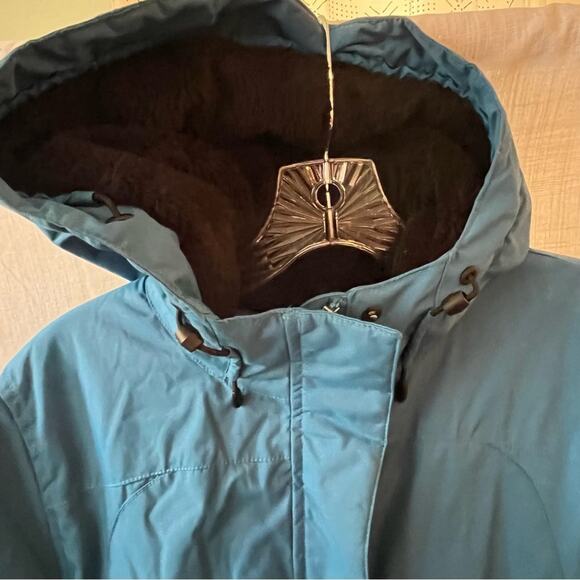 L.L. Bean women’s blue weather resistant hooded parka coat size Small EUC - Picture 3 of 11